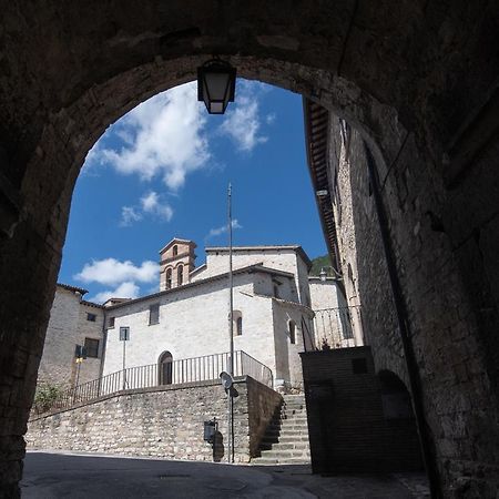 L'Ira Di Dante Villa Gubbio Exterior foto